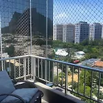Barra Palace Posto 3 Frente Praia
